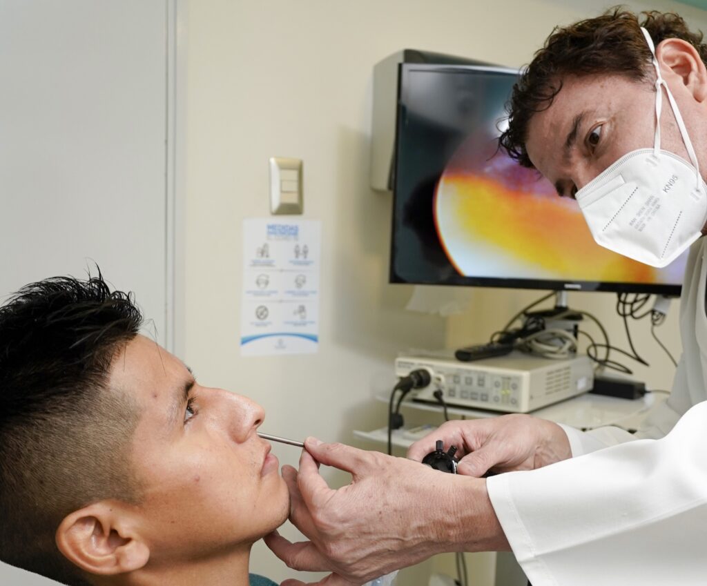 Evalución intranasal en cirugía de nariz