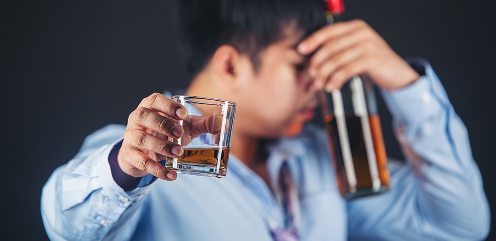 ¿Cuándo se puede consumir alcohol después de la rinoplastía?